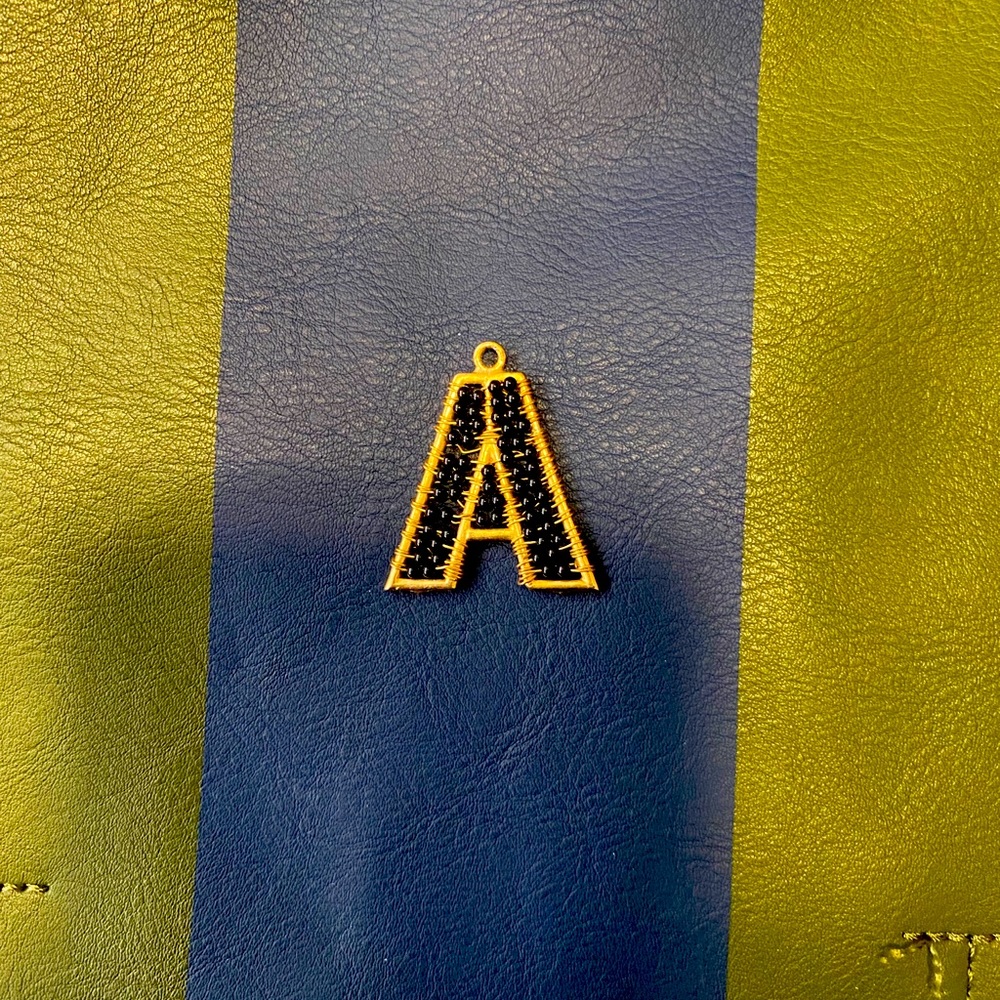 Necklace pendant
